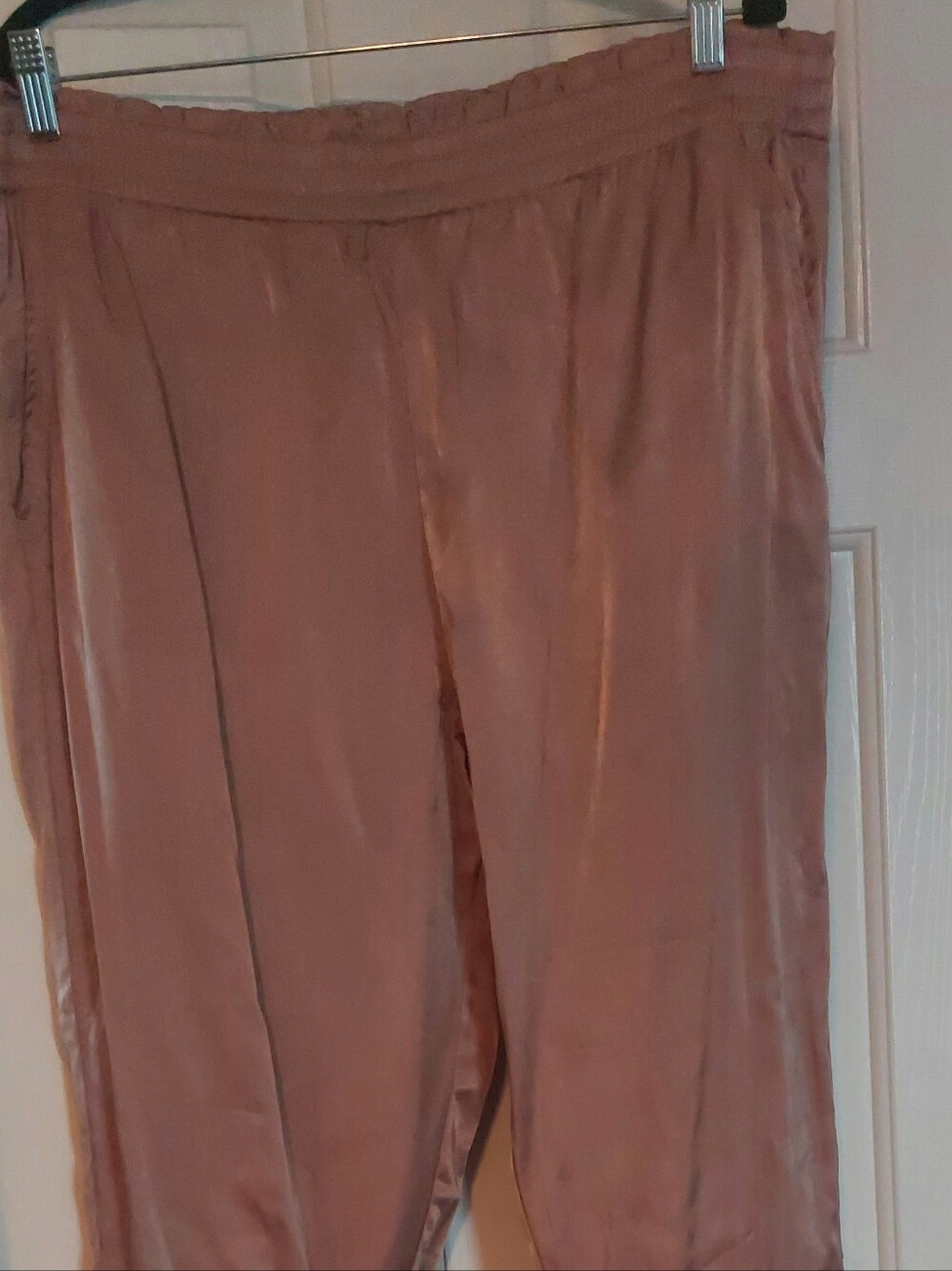 Soft Surroundings, Rose gold sheen ankle length pants, size large, EUC